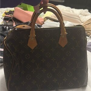 Louis Vuitton Speedy